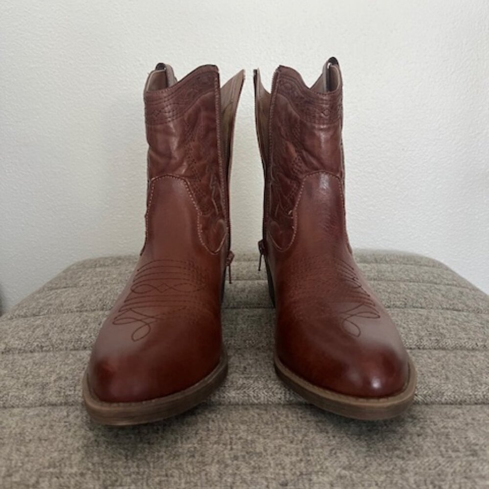 Coconuts by Matisse Pistol Cowboy Boots Cognac NWOT